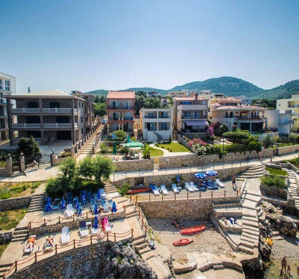 Apartments Marina Утеха Екстериор снимка